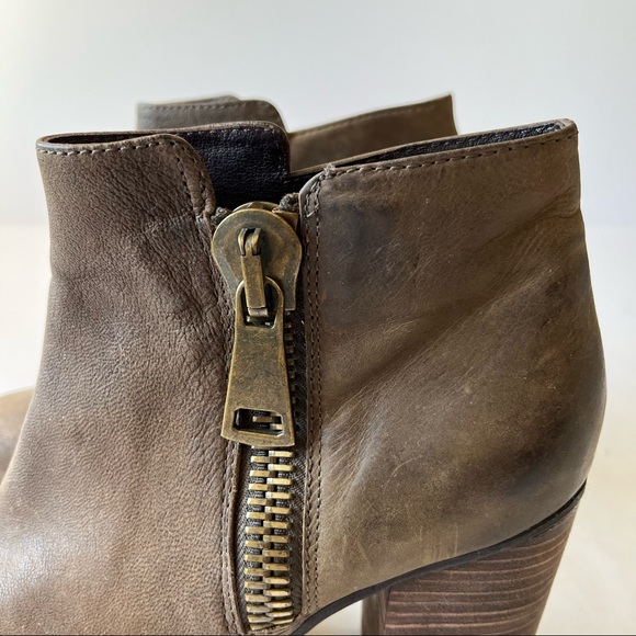 Aldo Zippered Ankle Boots - Picture 9 of 14